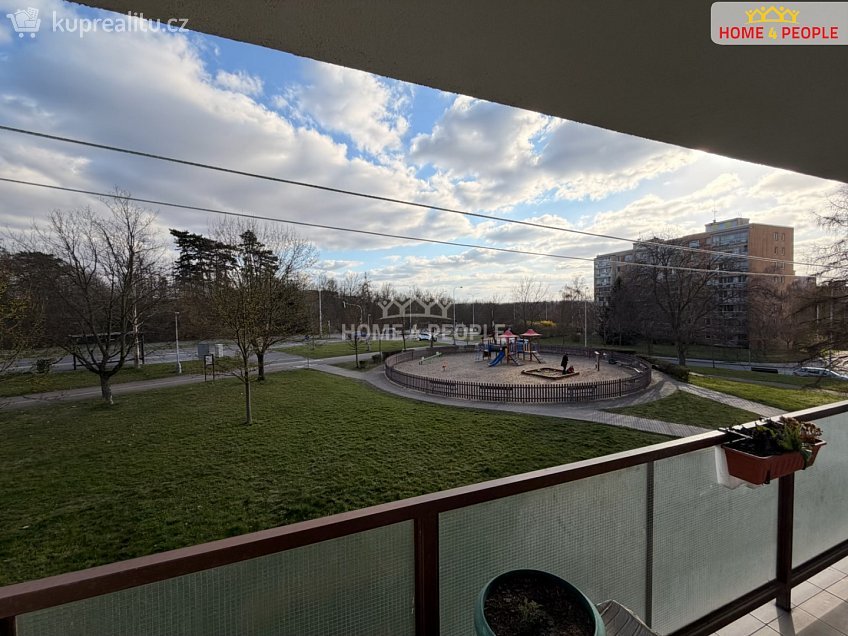 Prodej bytu 4+1 83 m^2 Hnězdenská, Praha 8 