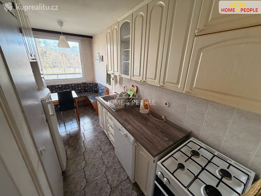 Prodej bytu 4+1 83 m^2 Hnězdenská, Praha 8 