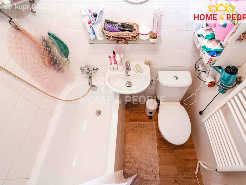 Prodej  chaty 85 m^2 Čisovice, Čisovice 