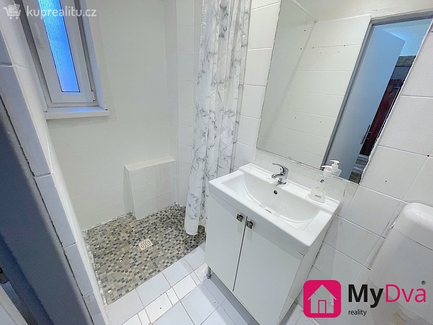 Prodej bytu 1+1 29 m^2 Tusarova 1285, Praha 