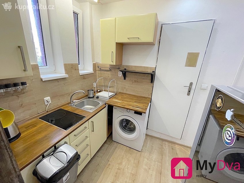 Prodej bytu 1+1 29 m^2 Tusarova 1285, Praha 