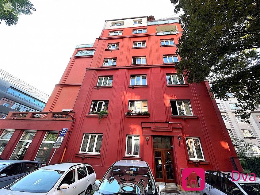 Prodej bytu 1+1 29 m^2 Tusarova 1285, Praha 