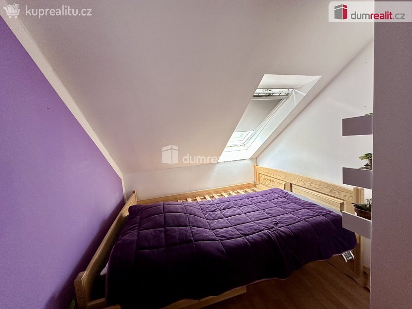 Pronájem bytu 2+1 55 m^2 Kollárova, Ostrov 