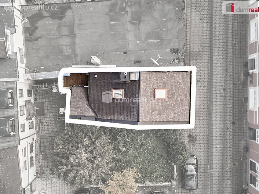 Prodej  rodinného domu 100 m^2 Žižkova, Ostrov 