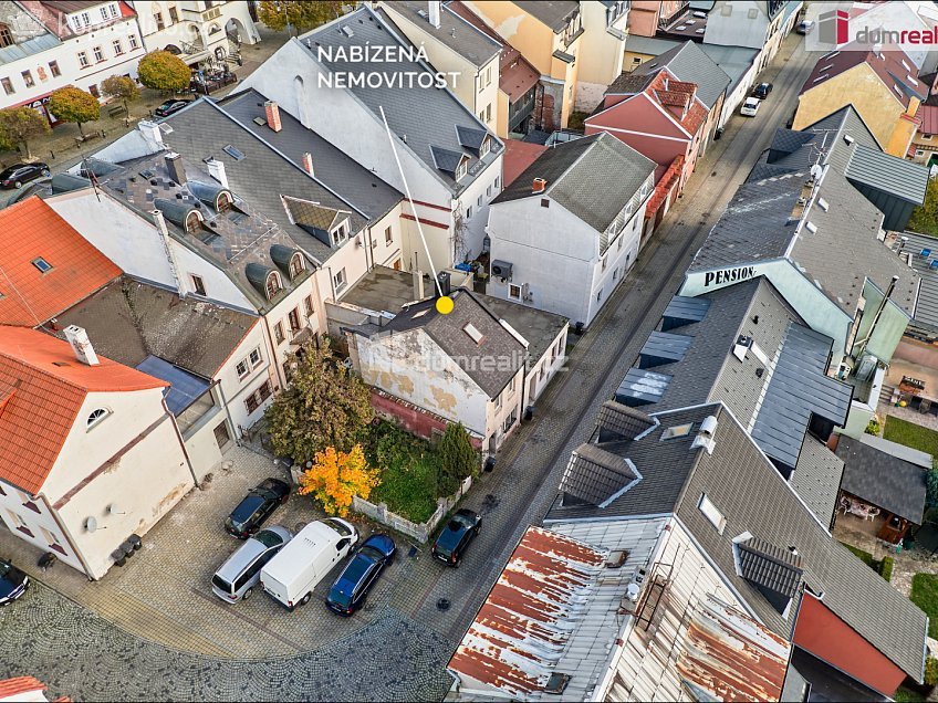 Prodej  rodinného domu 100 m^2 Žižkova, Ostrov 