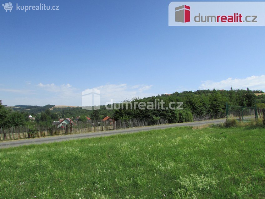 Prodej  stavebního pozemku 2032 m^2 Halenkovice, Halenkovice 