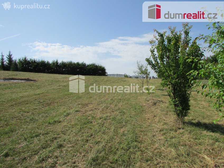 Prodej  stavebního pozemku 2032 m^2 Halenkovice, Halenkovice 