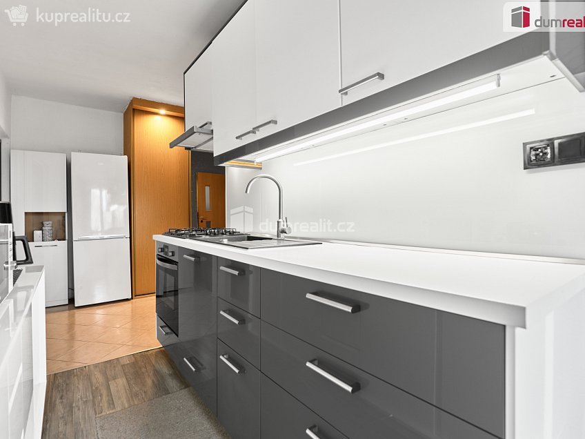 Prodej bytu 3+1 67 m^2 Jelínkova, Sokolov 