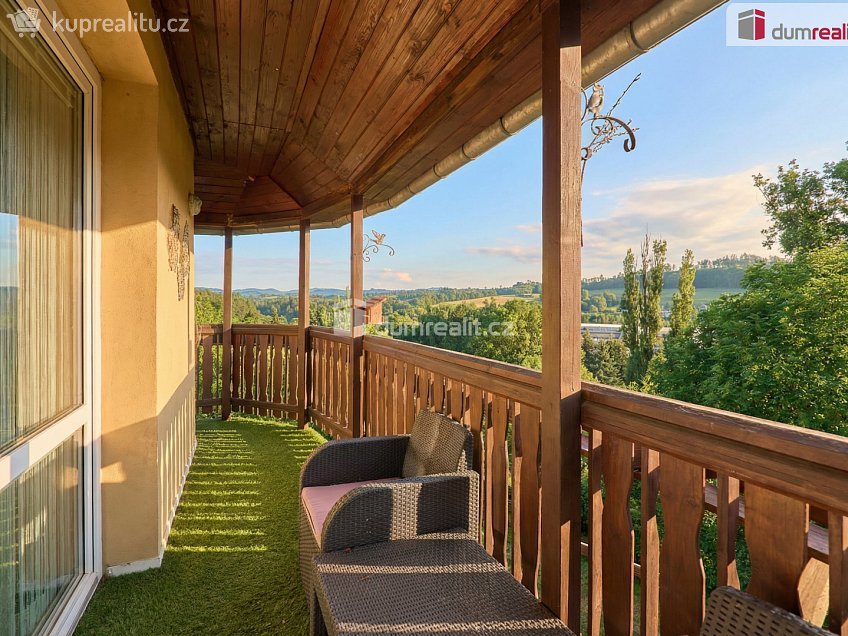 Prodej  rodinného domu 340 m^2 Krušnohorská, Ostrov 