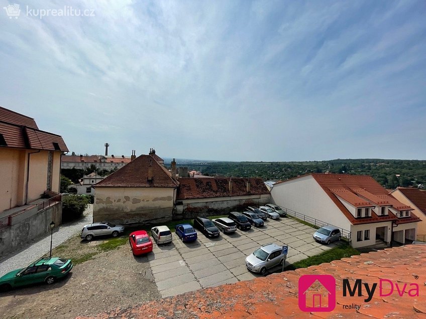 Pronájem bytu 1+kk 32 m^2 Masarykovo náměstí, Znojmo 