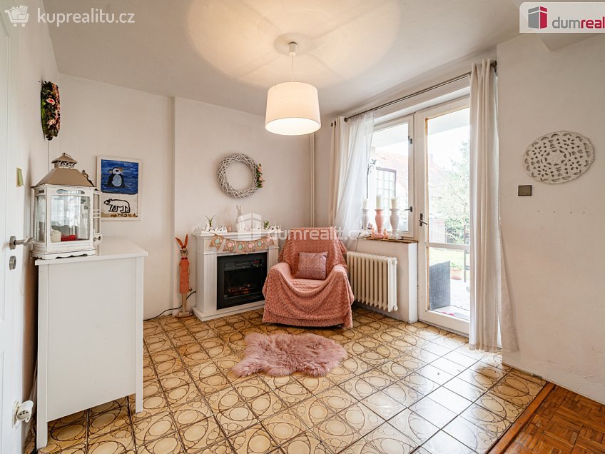 Prodej  rodinného domu 150 m^2 Javorová, Cheb 