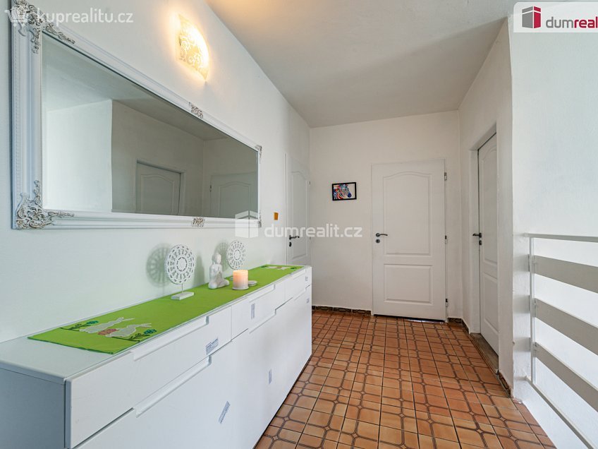 Prodej  rodinného domu 150 m^2 Javorová, Cheb 