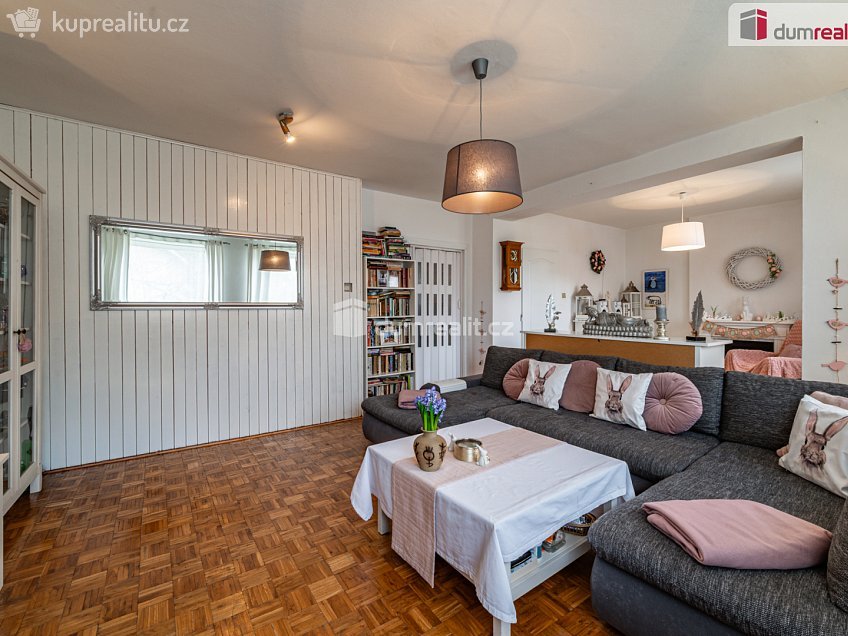 Prodej  rodinného domu 150 m^2 Javorová, Cheb 