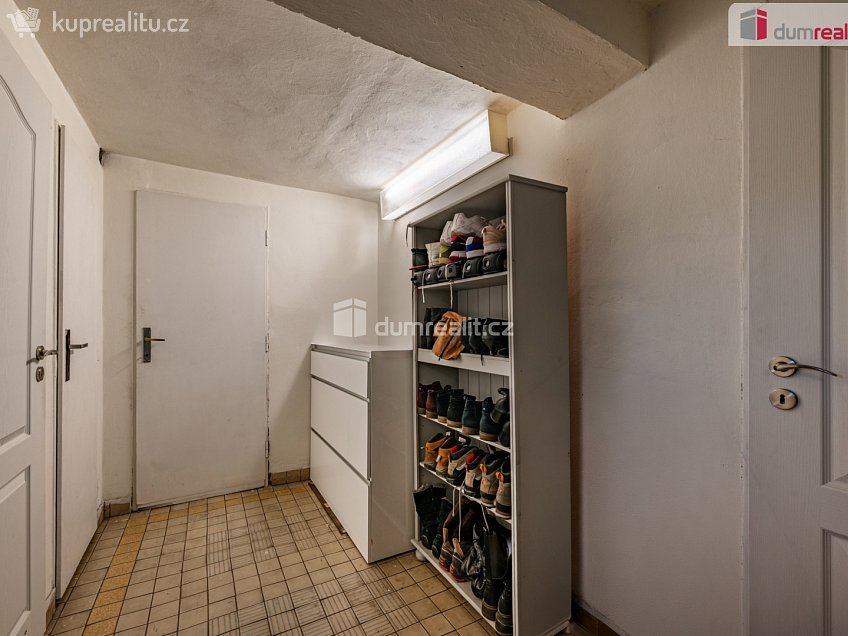 Prodej  rodinného domu 150 m^2 Javorová, Cheb 