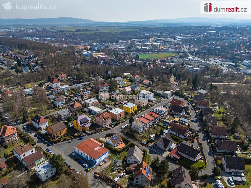 Prodej  rodinného domu 150 m^2 Javorová, Cheb 
