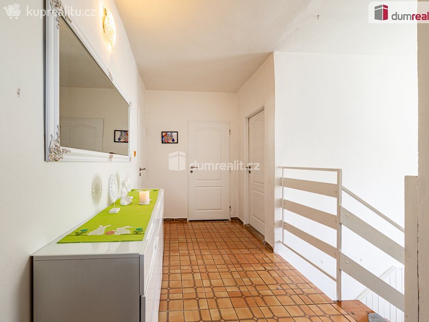 Prodej  rodinného domu 150 m^2 Javorová, Cheb 