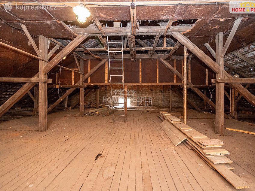 Prodej  výrobních prostor 23788 m^2 Mělnická, Všetaty 