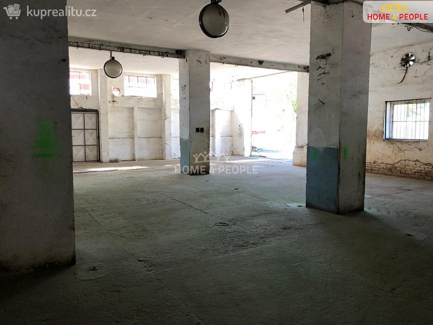 Prodej  výrobních prostor 23788 m^2 Mělnická, Všetaty 