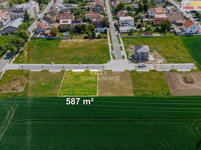 Prodej  stavebního pozemku 587 m^2 Dělnická, Pečky 