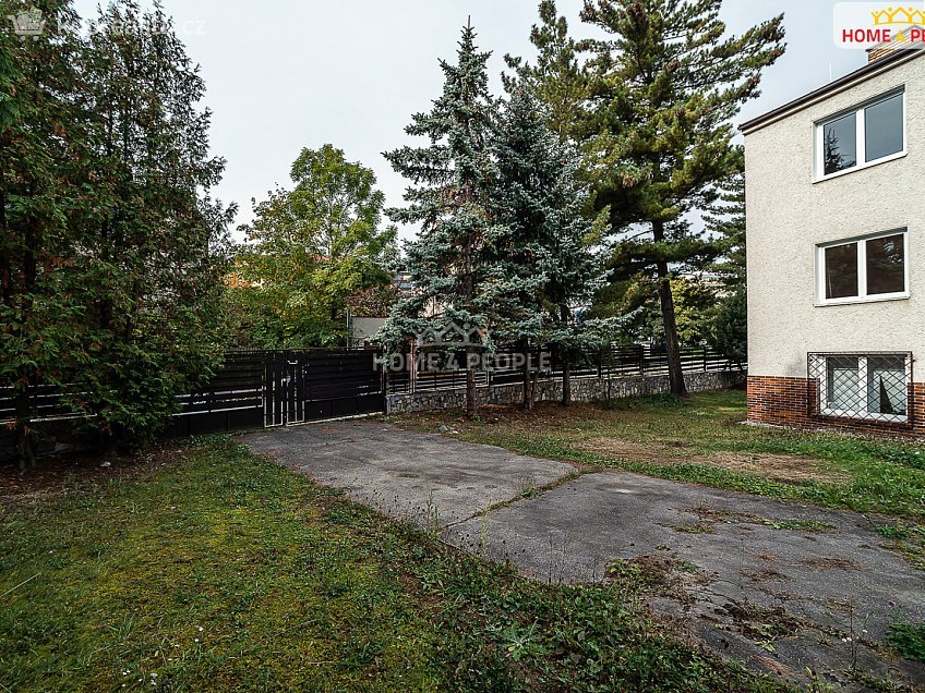 Pronájem  komerční reality 40 m^2 Na rolích, Praha 4 