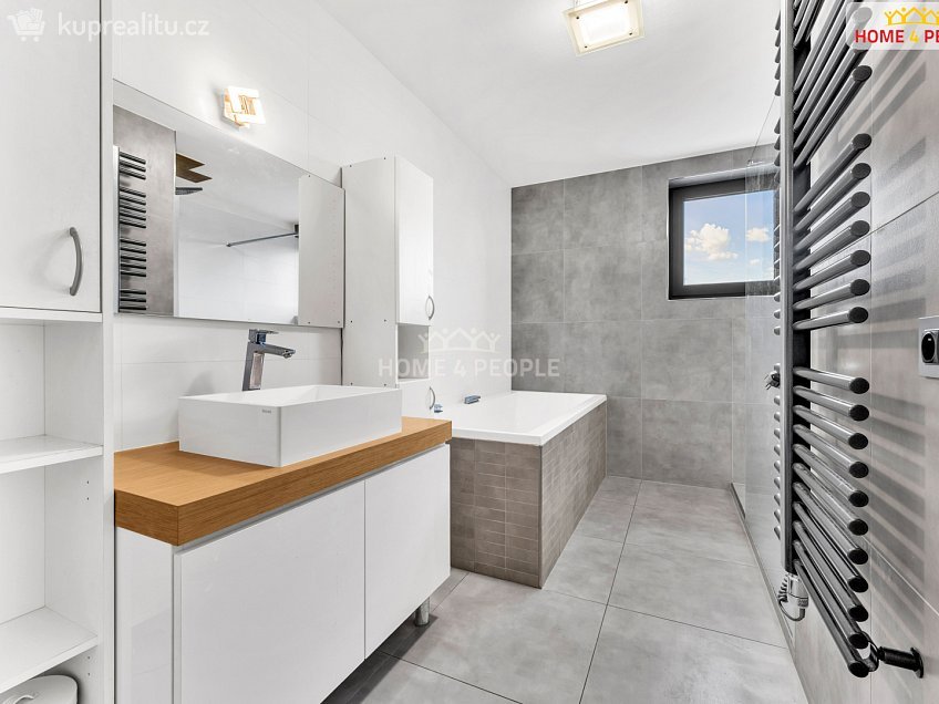 Prodej  rodinného domu 125 m^2 Podzámecká, Praha-Koloděje 