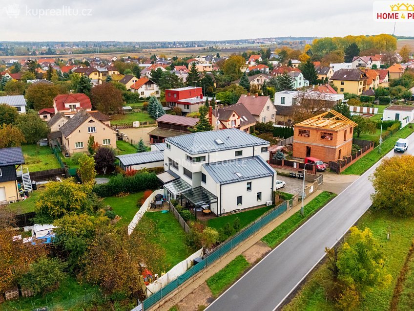 Prodej  rodinného domu 125 m^2 Podzámecká, Praha-Koloděje 