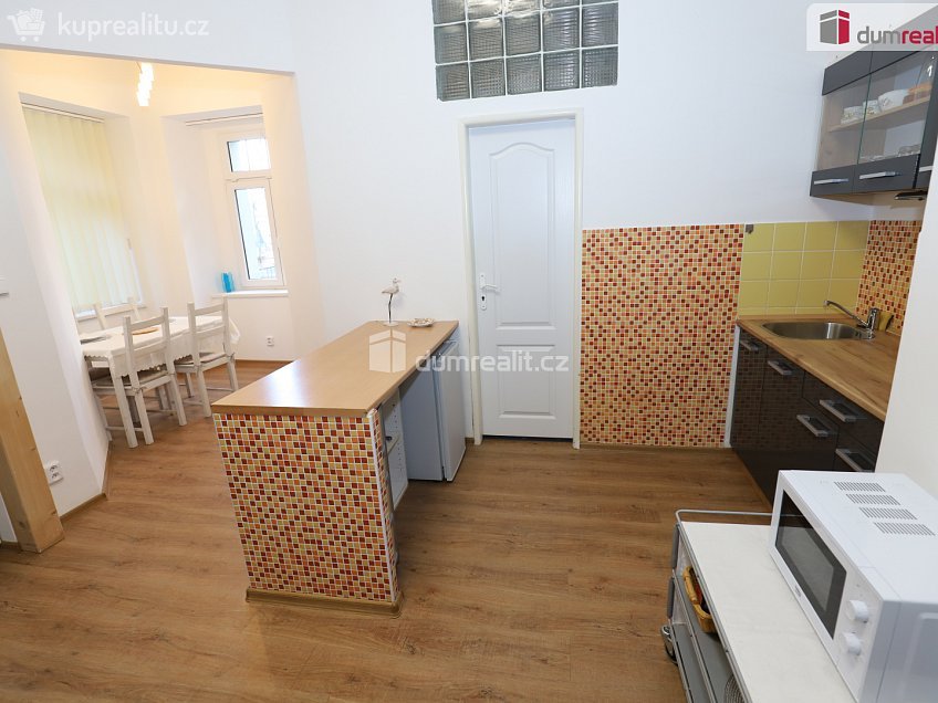 Prodej bytu 2+kk 65 m^2 Krále Jiřího, Karlovy Vary 