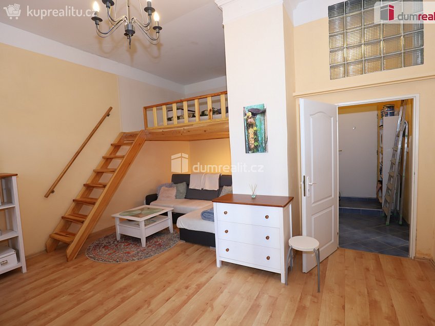 Prodej bytu 2+kk 65 m^2 Krále Jiřího, Karlovy Vary 