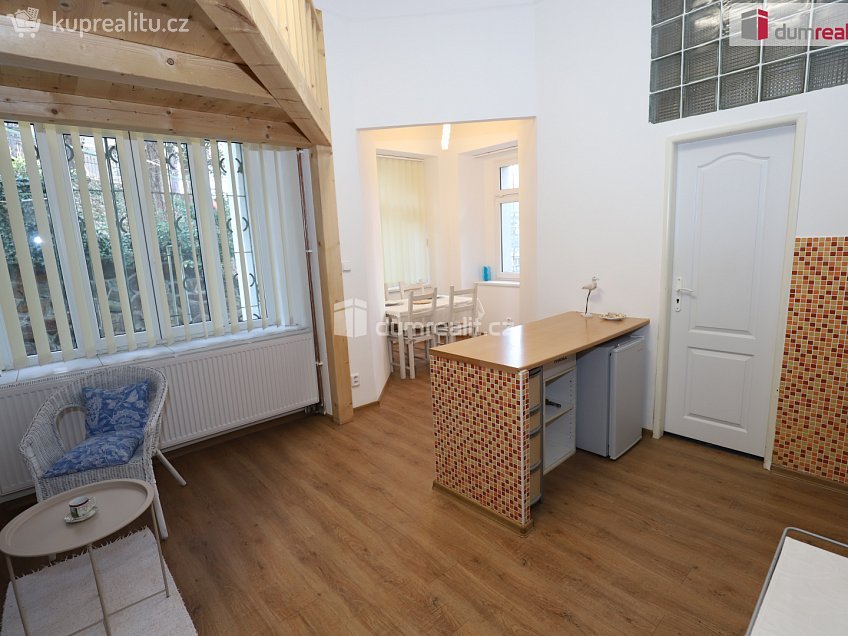 Prodej bytu 2+kk 65 m^2 Krále Jiřího, Karlovy Vary 