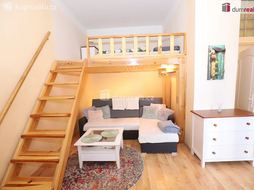 Prodej bytu 2+kk 65 m^2 Krále Jiřího, Karlovy Vary 