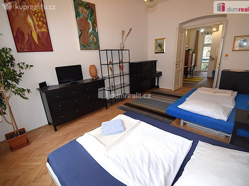 Pronájem bytu 1+1 43 m^2 Jana Masaryka, Praha 2 