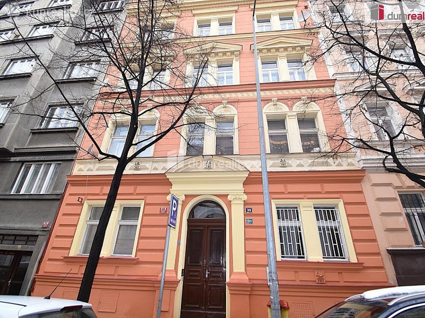 Pronájem bytu 1+1 43 m^2 Jana Masaryka, Praha 2 