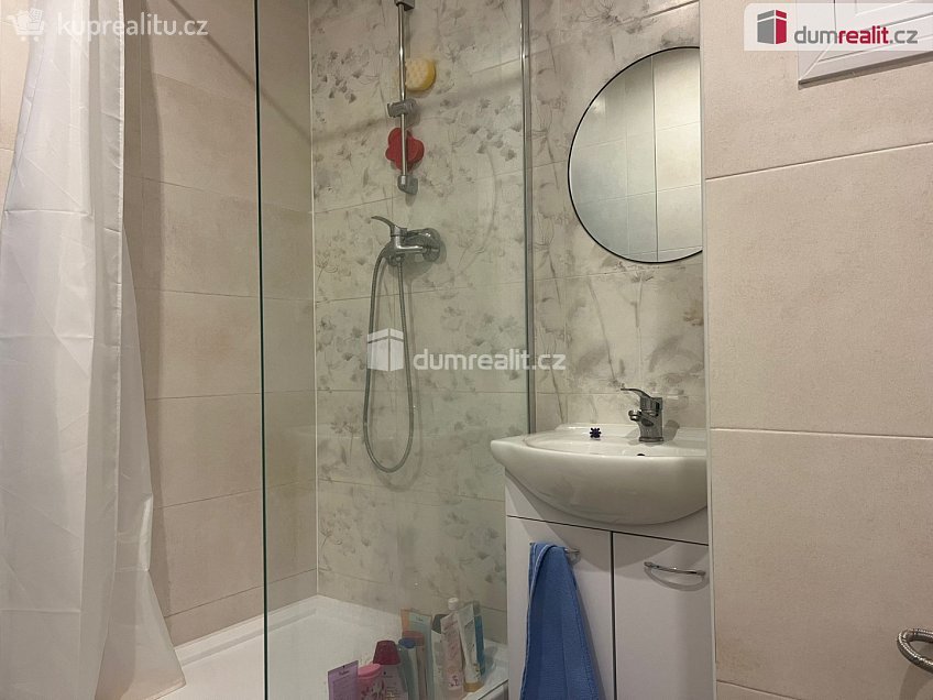 Prodej bytu 2+1 54 m^2 Mírová, Cheb 