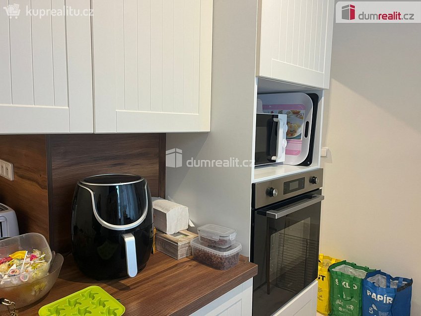 Prodej bytu 2+1 54 m^2 Mírová, Cheb 