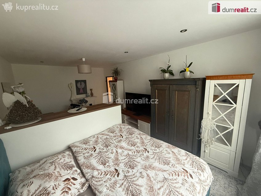 Prodej bytu 2+1 54 m^2 Mírová, Cheb 