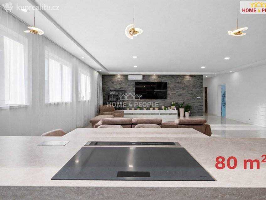 Prodej  rodinného domu 166 m^2 Rostoklaty, Rostoklaty 