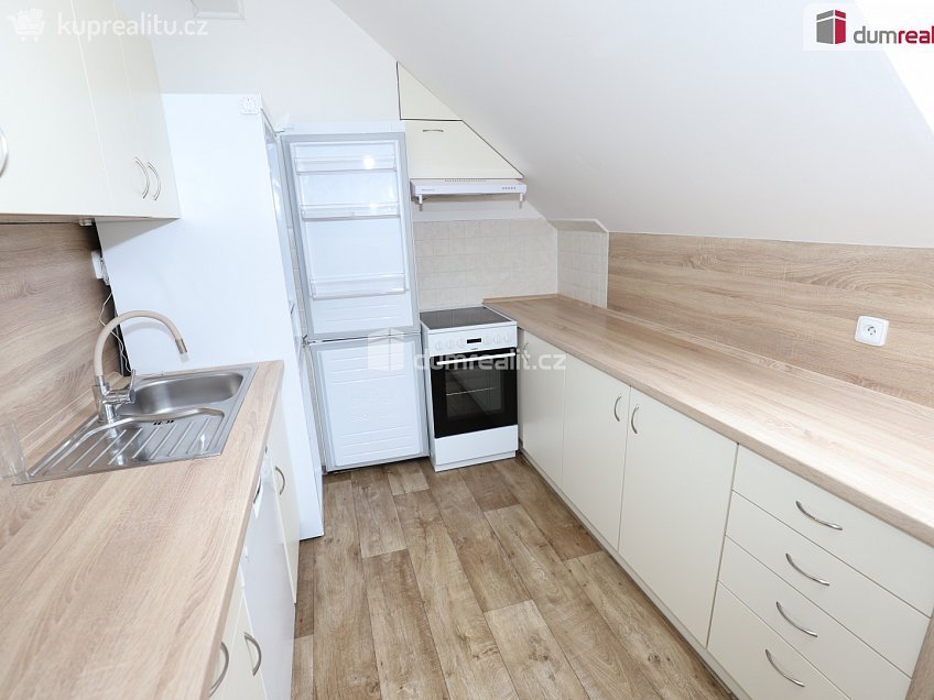 Pronájem bytu 3+1 100 m^2 Zádub-Závišín, Zádub-Závišín 