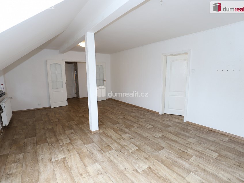 Pronájem bytu 3+1 100 m^2 Zádub-Závišín, Zádub-Závišín 