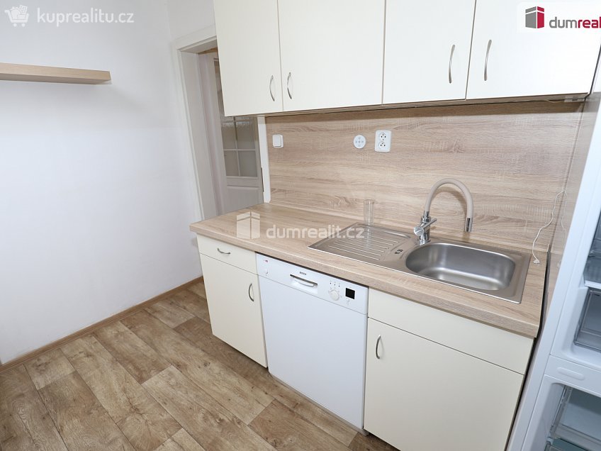 Pronájem bytu 3+1 100 m^2 Zádub-Závišín, Zádub-Závišín 