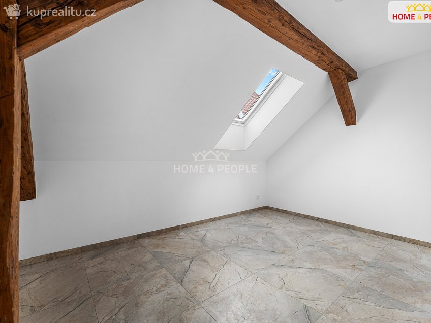 Pronájem bytu 3+kk 44 m^2 Chrášťany, Chrášťany 