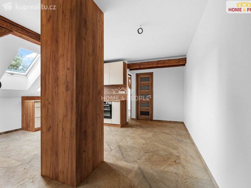 Pronájem bytu 3+kk 44 m^2 Chrášťany, Chrášťany 