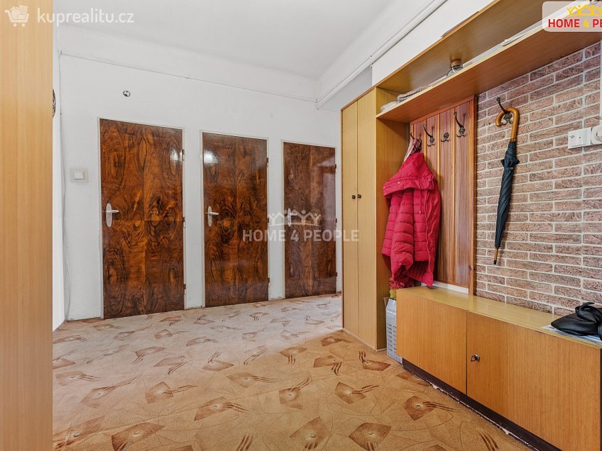 Prodej bytu 3+1 92 m^2 Olivova, Říčany 