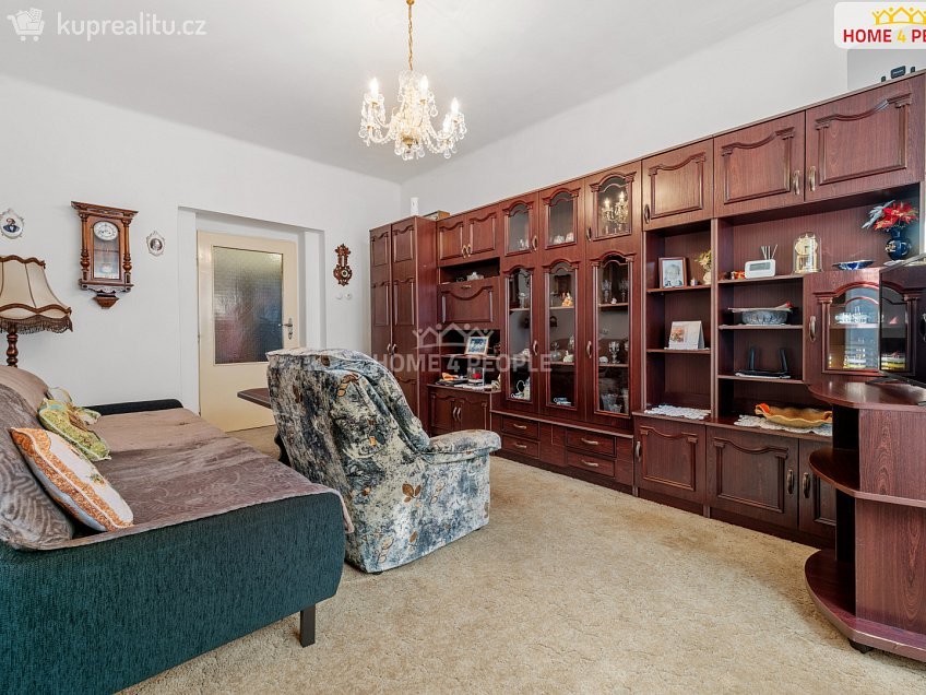 Prodej bytu 3+1 92 m^2 Olivova, Říčany 