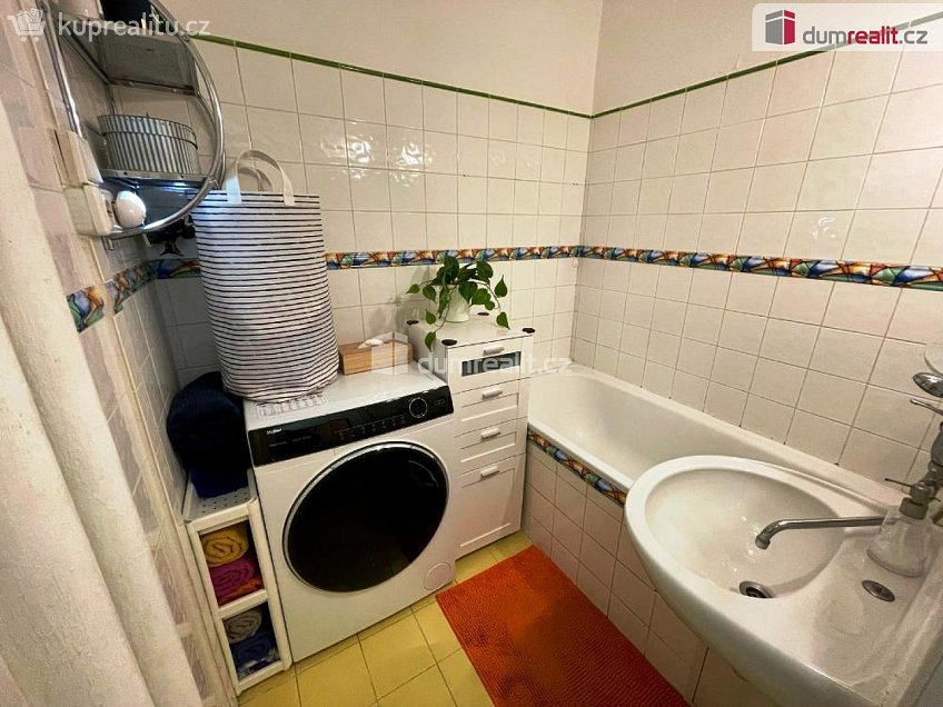 Prodej bytu 3+1 73 m^2 Počernická, Praha 10 