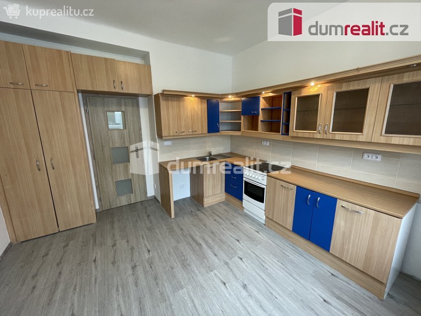 Pronájem bytu 2+kk 48 m^2 Slávy Horníka, Praha 5 