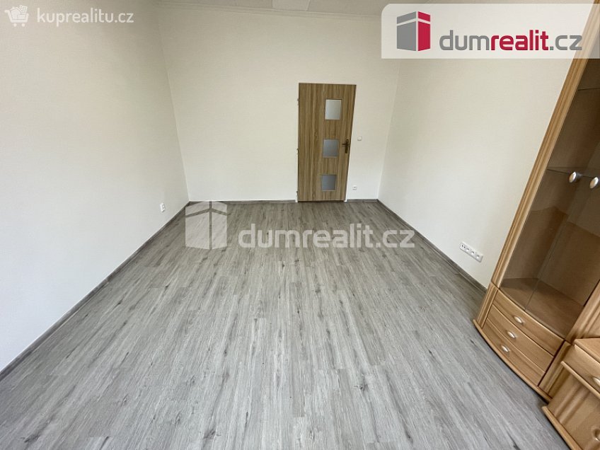 Pronájem bytu 2+kk 48 m^2 Slávy Horníka, Praha 5 