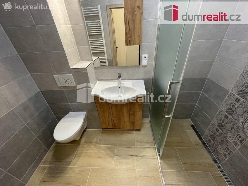 Pronájem bytu 2+kk 48 m^2 Slávy Horníka, Praha 5 