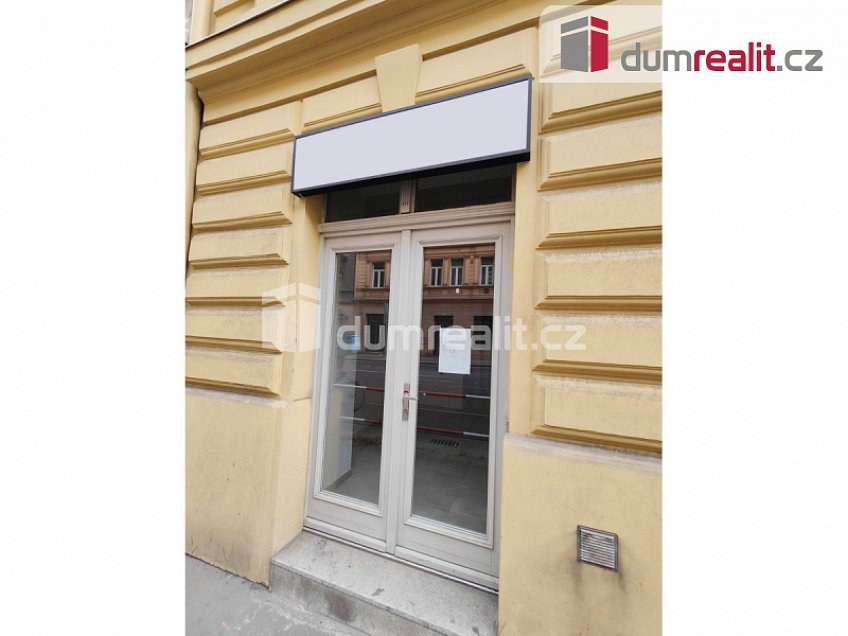 Pronájem  obchodních prostor 37 m^2 Plzeňská, Praha 5 