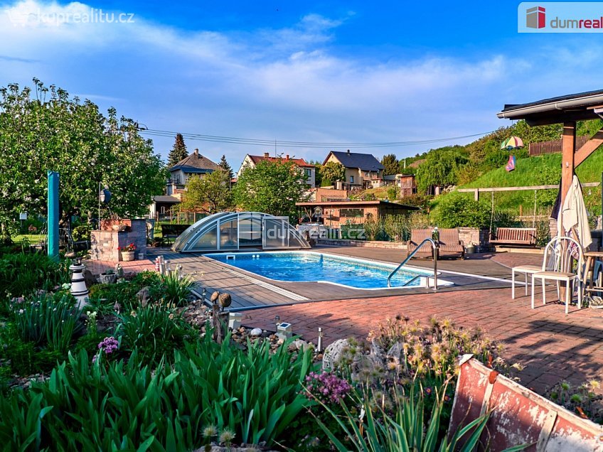 Prodej  vily 296 m^2 Vítězství, Děčín 