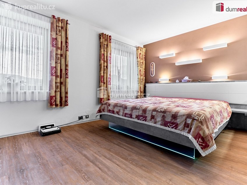 Prodej  vily 296 m^2 Vítězství, Děčín 